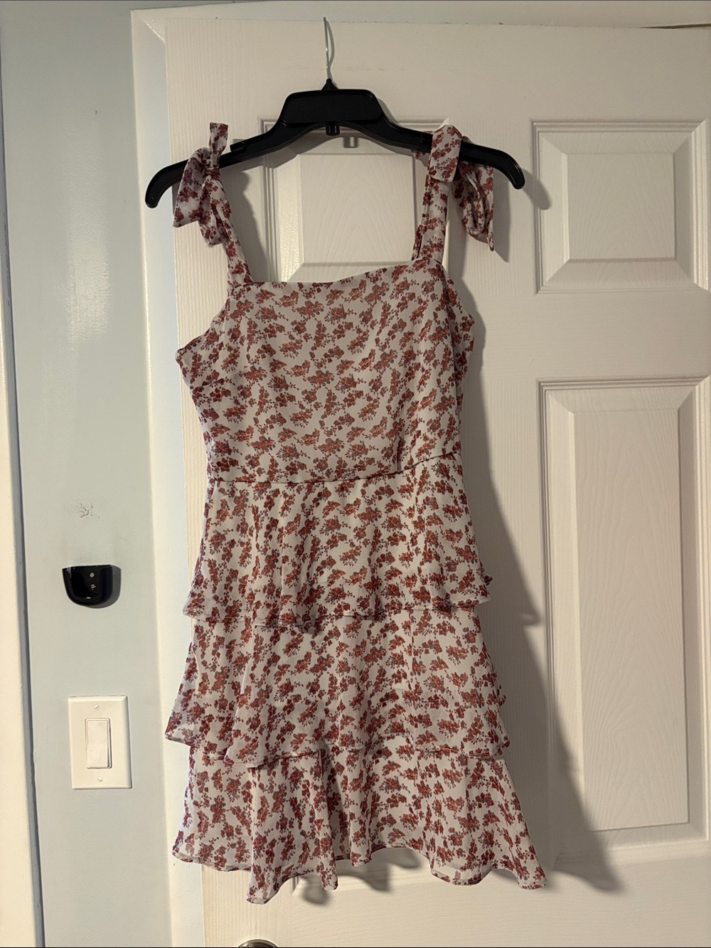 Altard state  Tie-Shoulde adjustable strap  Tiered Sundress - White & Rust